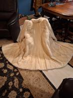Klok model mink, nerts bontjas  42,44,46,  385cm zoom, Kleding | Dames, Jassen | Winter, Ophalen, Wit, Maat 42/44 (L), Nertsjas