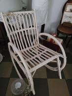 Vintage bamboe schommelstoel op=opruiming, Huis en Inrichting, Stoelen, Ophalen, Heikant 21 Kaatsheuvel, Wit, Belle Vieille Brocante