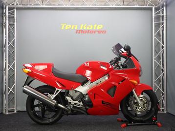 Honda VFR 800 beschikbaar voor biedingen
