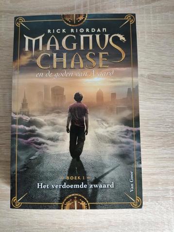 Rick Riordan - Het verdoemde zwaard beschikbaar voor biedingen