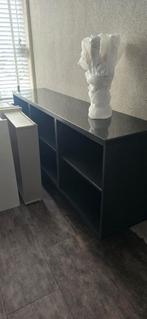 Ikea zwevende kast zwart met glasplaat, Ophalen, Zo goed als nieuw, 25 tot 50 cm, 100 tot 150 cm