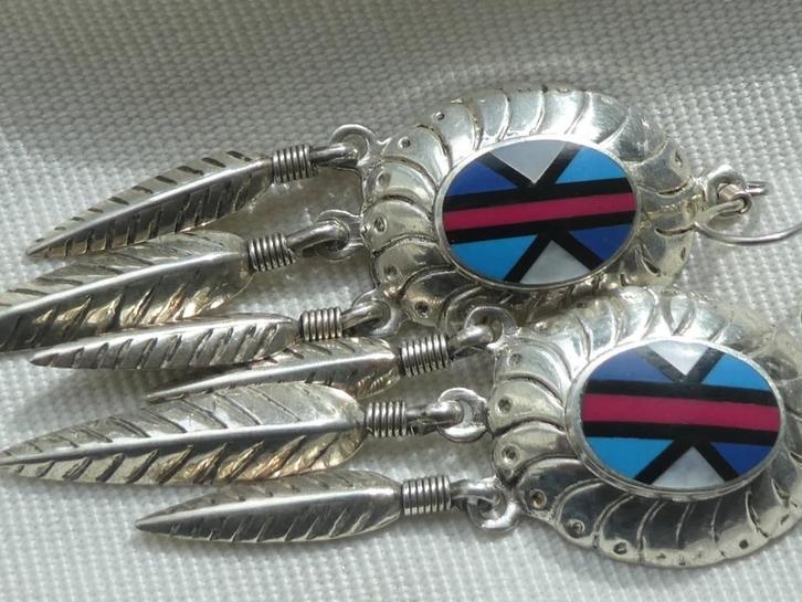 Antieke zilveren  Indiaanse Navajo oorbellen/hangers, Sieraden, Tassen en Uiterlijk, Antieke sieraden, Oorbellen, Zilver, Met edelsteen