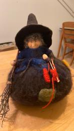 Antroposofische herfst figuur “heks” 27cm, Ophalen of Verzenden, Zo goed als nieuw