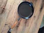 Gietijzeren koekenpan Le Creuset, Huis en Inrichting, Keuken | Potten en Pannen, Gebruikt, Ophalen of Verzenden, Koekenpan of Braadpan