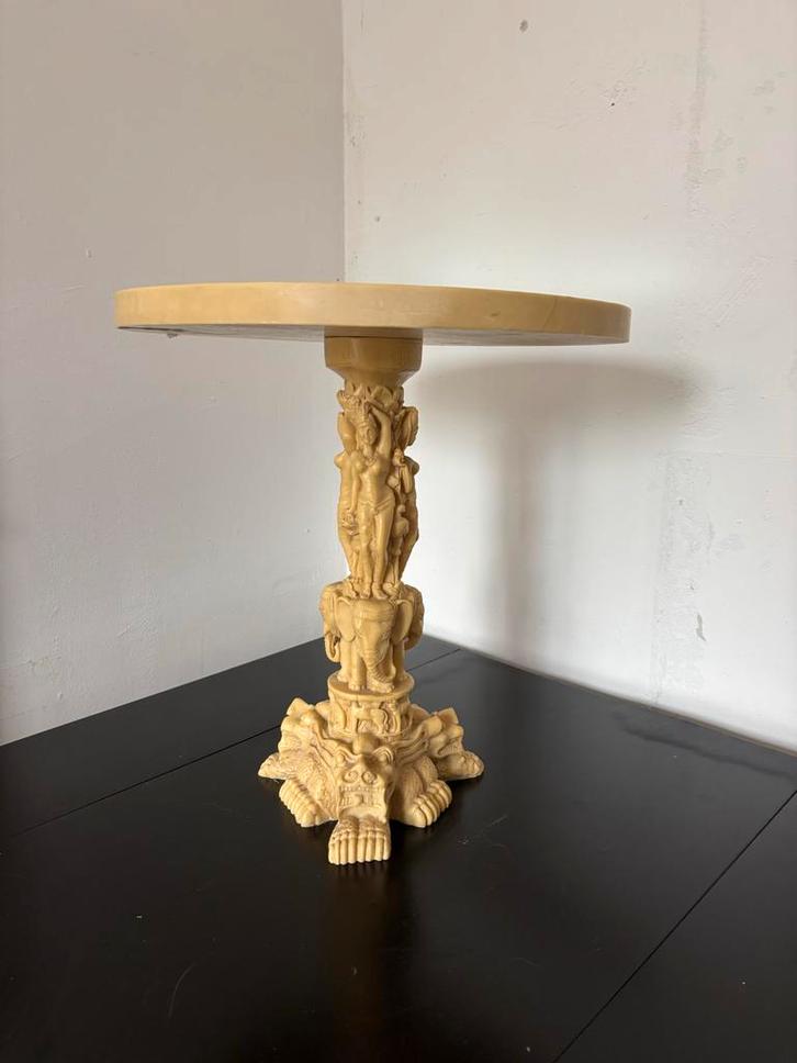 Aziatische Ivorine Tafel, Huis en Inrichting, Tafels | Bijzettafels, Gebruikt, Rond, 45 tot 60 cm, Minder dan 55 cm, Kunststof