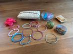 Set met armbandjes en nagellak en klein doosje, Ophalen, Gebruikt, Overige kleuren