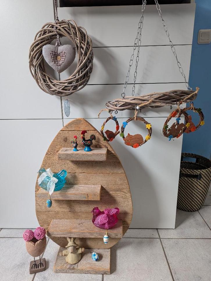 Paasdecoratie - Houten Ei, Kransen, Hangdecoratie, Diversen, Pasen, Gebruikt, Ophalen