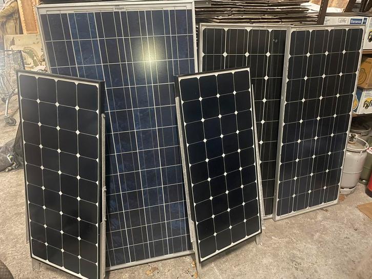 5 zonnepanelen - phoenix omvormer 24/1600 - Votronic battery, Auto-onderdelen, Accu's en Toebehoren, Ophalen