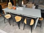 Gerenoveerde grijze Grenen 6 persoons eettafel, Huis en Inrichting, Tafels | Eettafels, Zo goed als nieuw, Vijf personen of meer