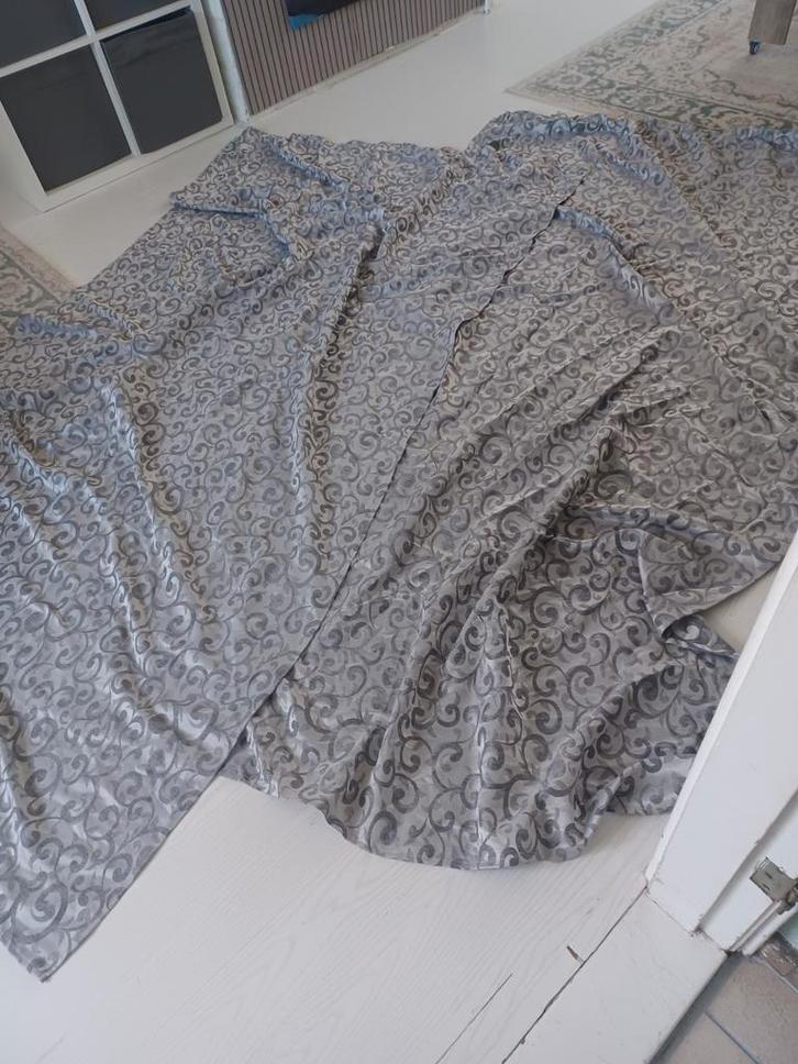 Als nieuw 2x kant en klare gordijnen, Huis en Inrichting, Stoffering | Gordijnen en Lamellen, Zo goed als nieuw, 200 cm of meer