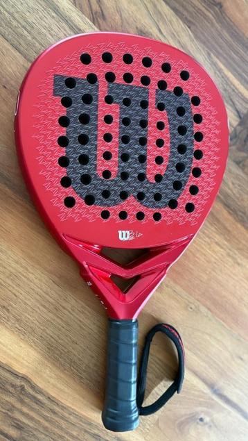 Wilson Bela Elite V2.5 - Padel racket met hoes en overgrip beschikbaar voor biedingen