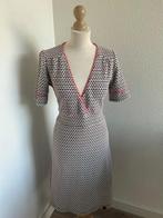 Mooi vrolijk maat L retro jurk 1785, Kleding | Dames, Jurken, Mooi vrolijk, Ophalen of Verzenden, Zo goed als nieuw, Knielengte