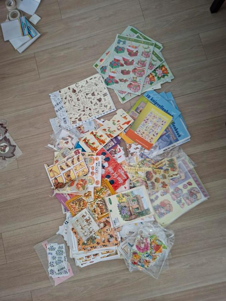 Mega knutselpakket kaarten maken, Hobby en Vrije tijd, Knutselen, Zo goed als nieuw, Materiaal, Ophalen of Verzenden