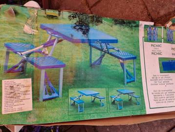 Inklapbare picnic tafel voor kids beschikbaar voor biedingen