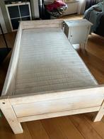 Eenpersoonsbed met matras en nachtkastje, Kinderen en Baby's, Ophalen, Gebruikt, 100 cm of meer, Matras