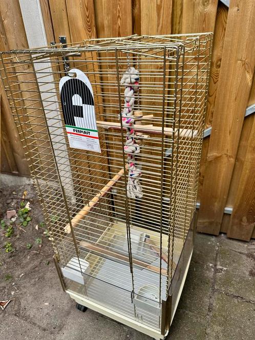 Mooie vogel kooi groot incl toebehoren., Dieren en Toebehoren, Vogels | Hokken en Kooien, Zo goed als nieuw, Vogelkooi, Metaal