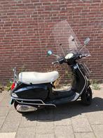 Vespa zwart blauwe plaat, Ophalen, 49 cc, Zo goed als nieuw, Benzine