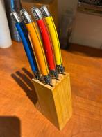 Laguiole bestekset met houten blok, Ophalen of Verzenden, Zo goed als nieuw, Rvs of Chroom, Vaatwasserbestendig