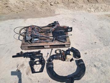 Alpha one staartstuk voor v8 motor zo goed als compleet beschikbaar voor biedingen