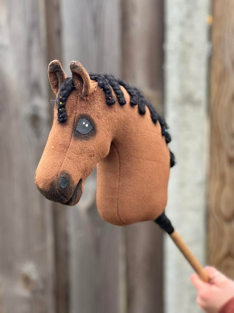 Hobbyhorse iw veulen tekoop, Verzenden, Zo goed als nieuw