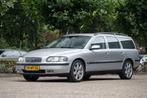 Volvo V70 2.4 140PK 2004 Grijs, Auto's, Voorwielaandrijving, 1800 kg, Zwart, Stationwagon