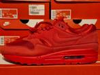 Nike Air Max 1 Tonal Red - us 9 eur 42.5, Gedragen, Ophalen of Verzenden, Sneakers of Gympen, Nike