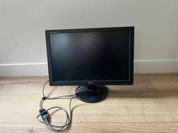 LG PC scherm 24inch (52x35cm) beschikbaar voor biedingen
