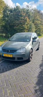 Volkswagen Golf 1.6 16V FSI 85KW 3D 2004 Groen, Voorwielaandrijving, Navigatiesysteem, 4 cilinders, 620 kg