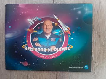 Reis door de ruimte verzamelalbum van de ah beschikbaar voor biedingen