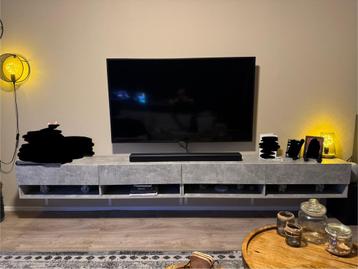 Grijs tv meubel