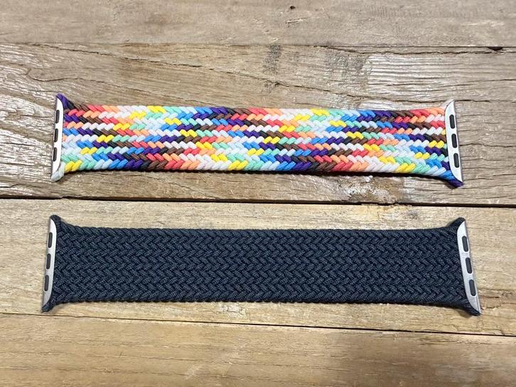 2 x apple solo loop gevlochten bandjes 44/45/46mm maat 6, Telecommunicatie, Wearable-accessoires, Zo goed als nieuw, Bandje, Ophalen of Verzenden