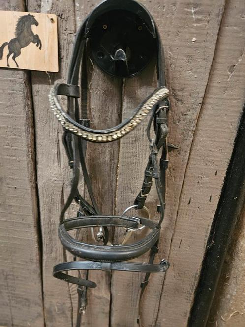 4 hoofdstellen maat full, Dieren en Toebehoren, Paarden en Pony's | Hoofdstellen en Tuigage, Zo goed als nieuw, Dressuur, Ophalen of Verzenden