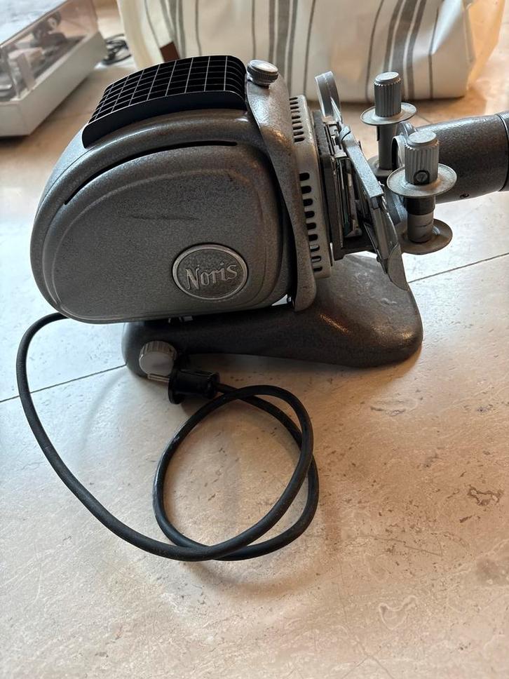 Vintage Noris filmprojector, Verzamelen, Fotografica en Filmapparatuur, Ophalen