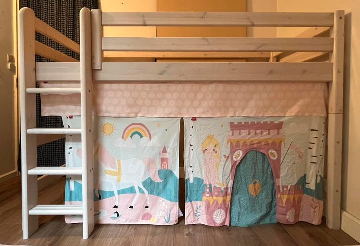 Flexa Classic verhoogde halfhoogslaper, Kinderen en Baby's, Kinderkamer | Stapelbedden en Hoogslapers, Gebruikt, Halfhoogslaper