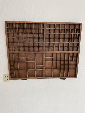 Letterbak - 83x66cm - Beschadigd Handvat beschikbaar voor biedingen