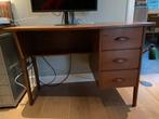 Gaaf vintage sixties teakhouten bureautje met drie laden, Huis en Inrichting, Bureaus, Ophalen, Zo goed als nieuw