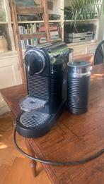 Nespresso, Witgoed en Apparatuur, Koffiezetapparaten, Gebruikt, Espresso apparaat, Ophalen of Verzenden, Koffiepads en cups