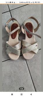Tommy Hilfiger nieuwe staat sandalen maat 33, Ophalen of Verzenden, Zo goed als nieuw, Meisje, Schoentjes