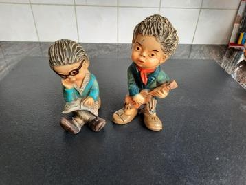 diverse beeldjes beschikbaar voor biedingen