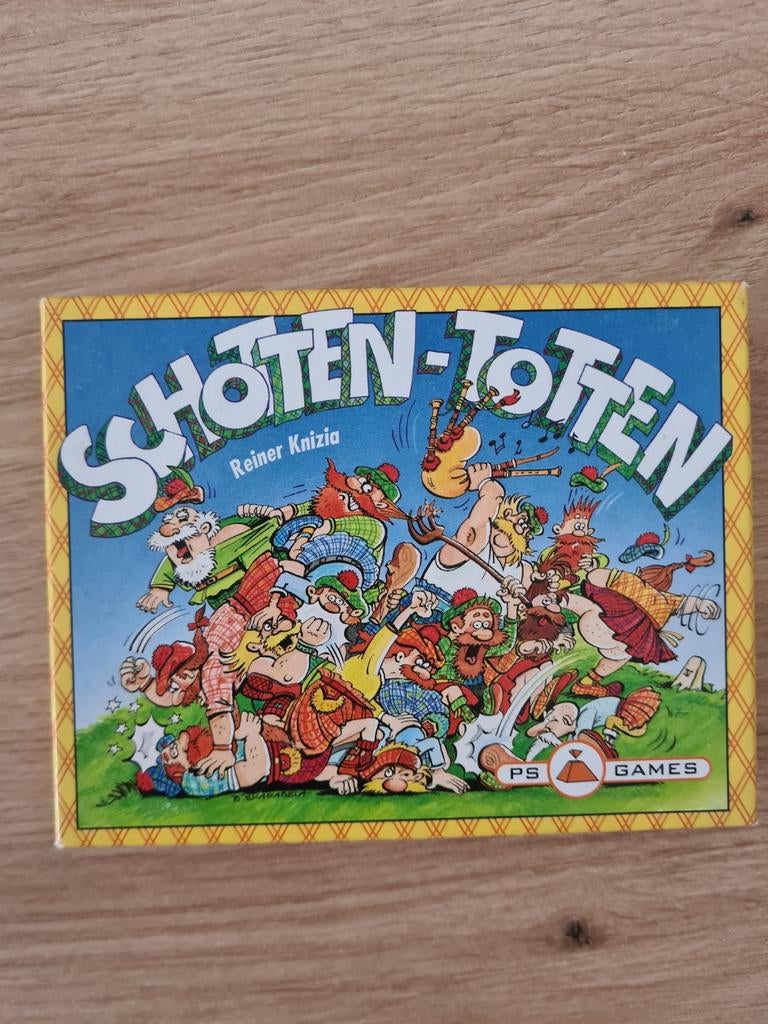 Schotten Totten Kaartspel - Leuk en Strategisch!, Een of twee spelers, PS Games, Ophalen of Verzenden, Zo goed als nieuw