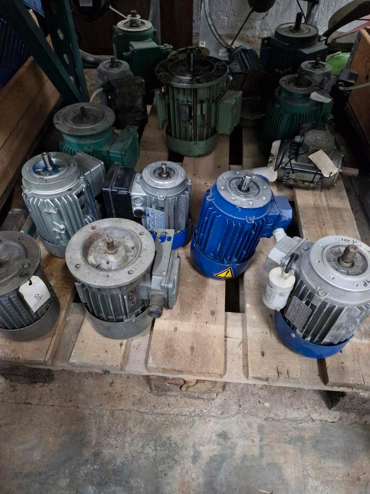 Diverse 230V Elektromotoren, Doe-het-zelf en Verbouw, Motoren, Elektromotor, Ophalen of Verzenden