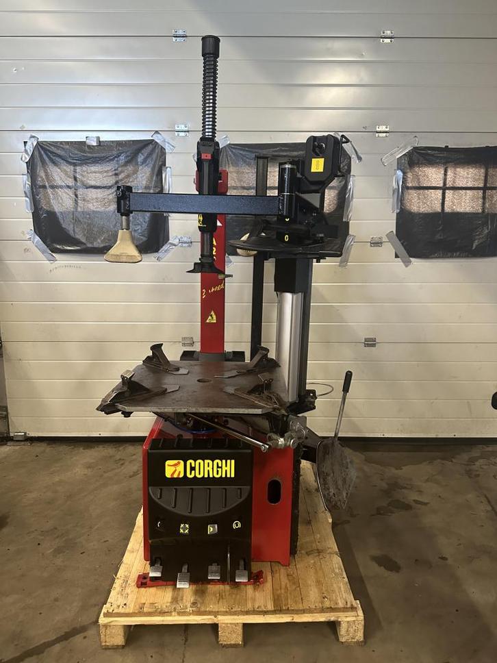 Corghi A224 banden demonteer machine hulparmen, Auto diversen, Overige Auto diversen, Ophalen of Verzenden