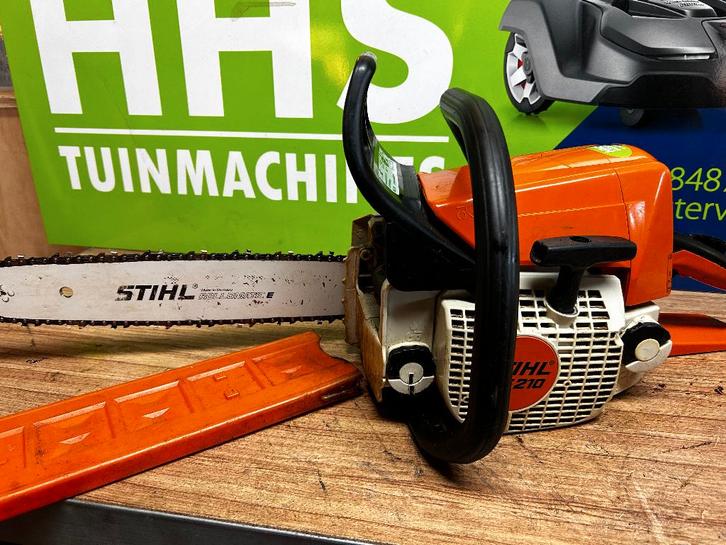 kettingzaag stihl ms 210 , in zeer goede staat , klaar, Tuin en Terras, Hand-tuingereedschap, Zo goed als nieuw, Ophalen