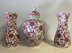 Driedelig kaststel met bloemmotief, Antiek en Kunst, Ophalen of Verzenden