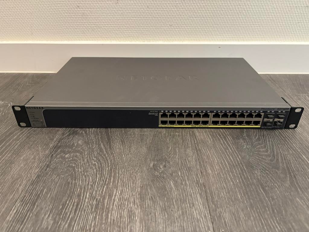 Netgear ProSafe GS728TP 24-Poorts Gigabit Switch, Ophalen of Verzenden, Gebruikt