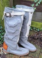 Karma of Charme laarzen boots , grijs wit studs ruime 40, Kleding | Dames, Hoge laarzen, Karma of charme, Ophalen of Verzenden