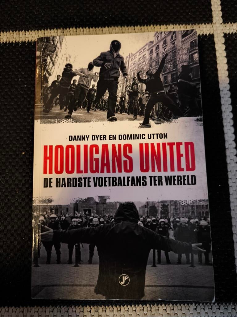 Hooligans United - Danny Dyer & Dominic Utton, Ophalen of Verzenden, Gelezen, Danny Dyer, Dominic Utton