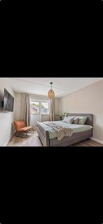 Swiss sense boxspring 160 x 200, Huis en Inrichting, Slaapkamer | Boxsprings, Ophalen, Tweepersoons, Zo goed als nieuw, 200 cm