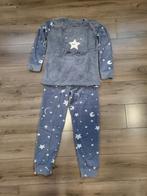 2x Fleece Pyjama – Grijs – Maat M, Ophalen of Verzenden, Zo goed als nieuw