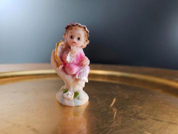 Lief klein Engeltje - van polyresin beschikbaar voor biedingen